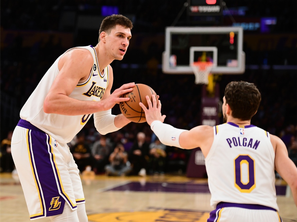 而从历史数 而从历史数